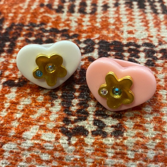 Notte Jewelry Flower Puff Jumbo Ring - Picture 6 of 8